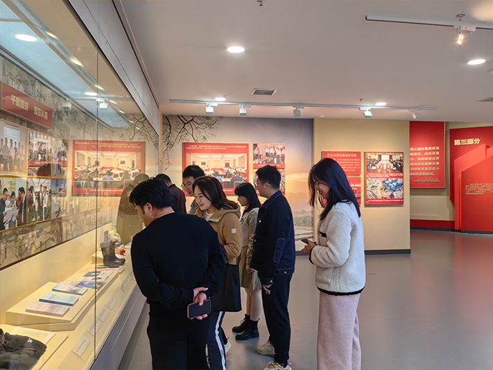 1701332566437199.jpg 4.jpg